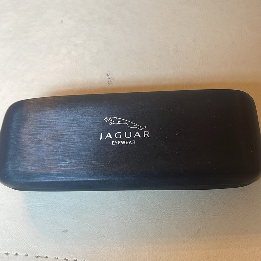 Elegant Brown Rectangular Glasses - image 7